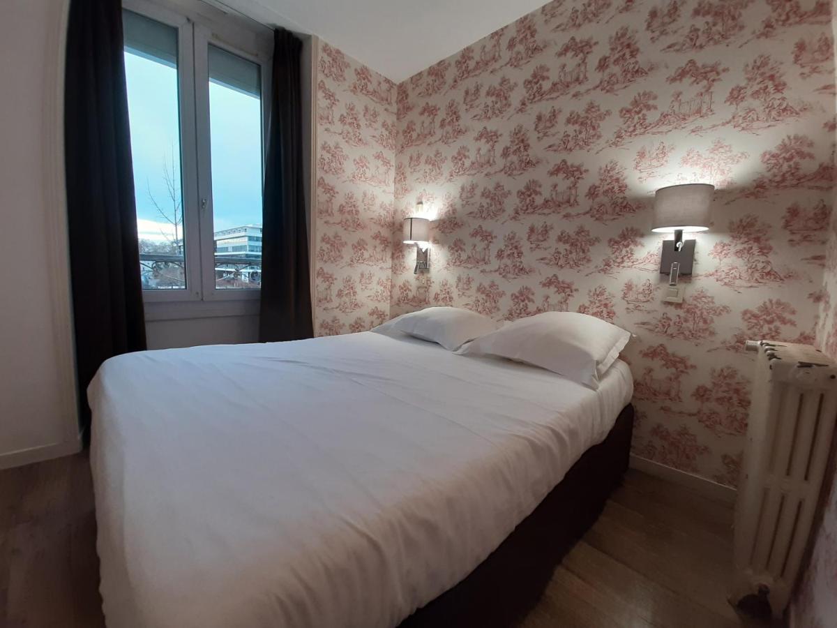 Le Royalty Hotel Angers Exterior foto
